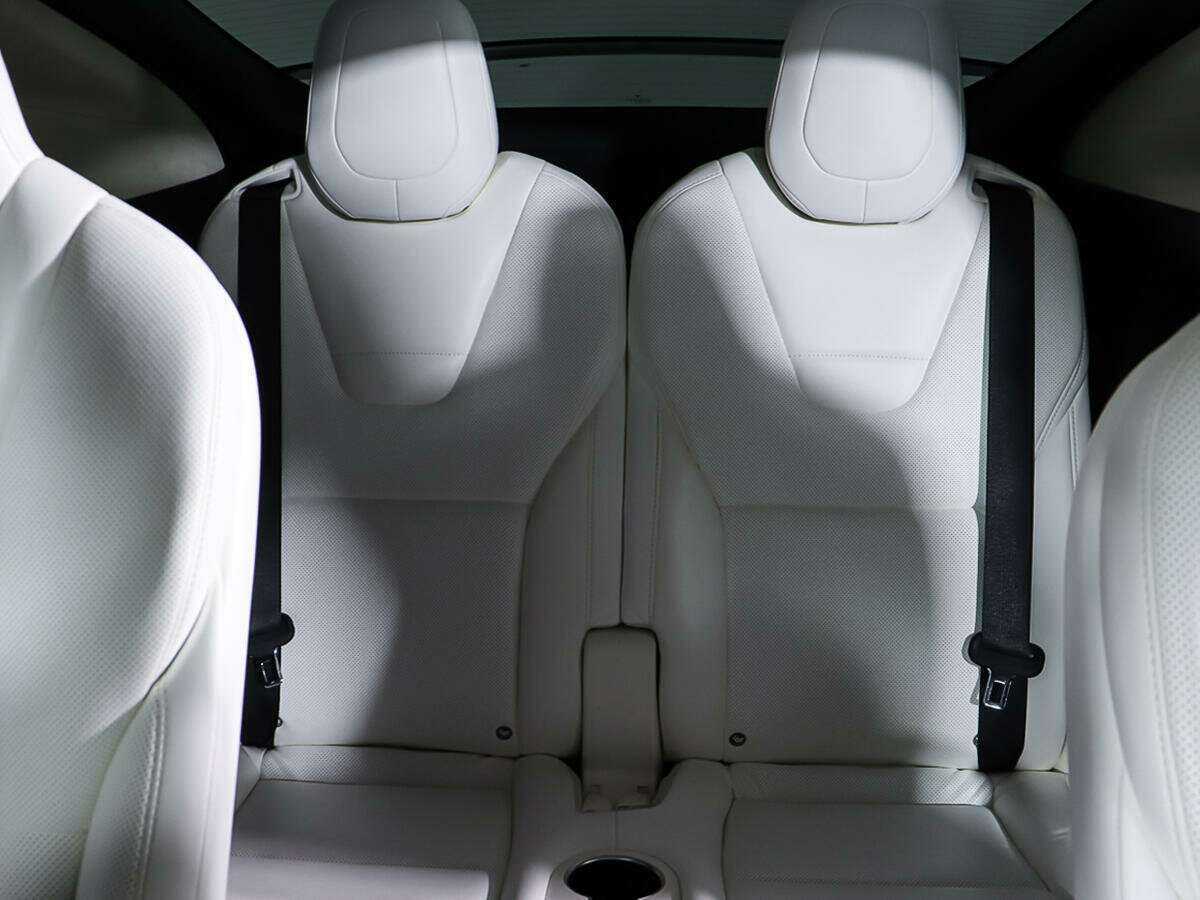 Tesla Model X 2018 года с пробегом. Фото: #12