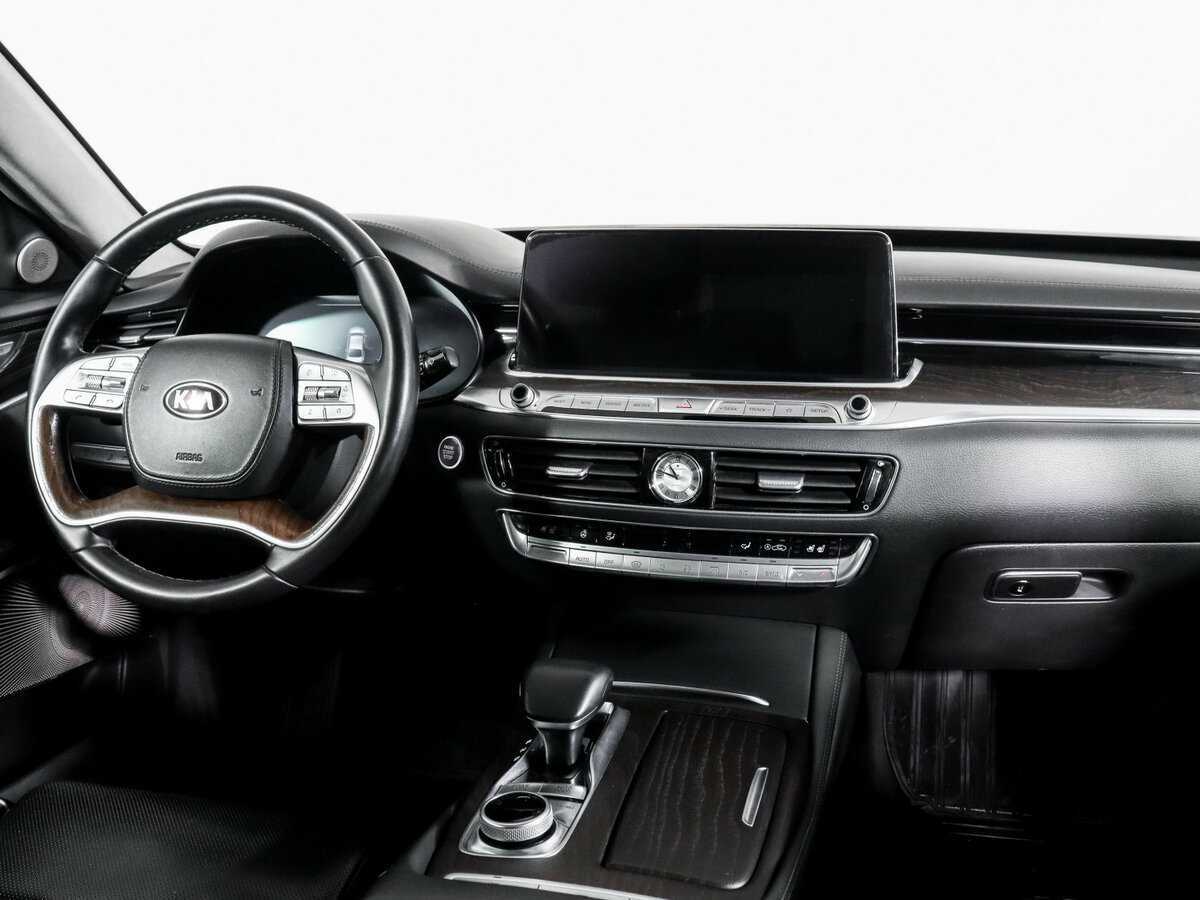 Kia K900 2019 года с пробегом. Фото: #8