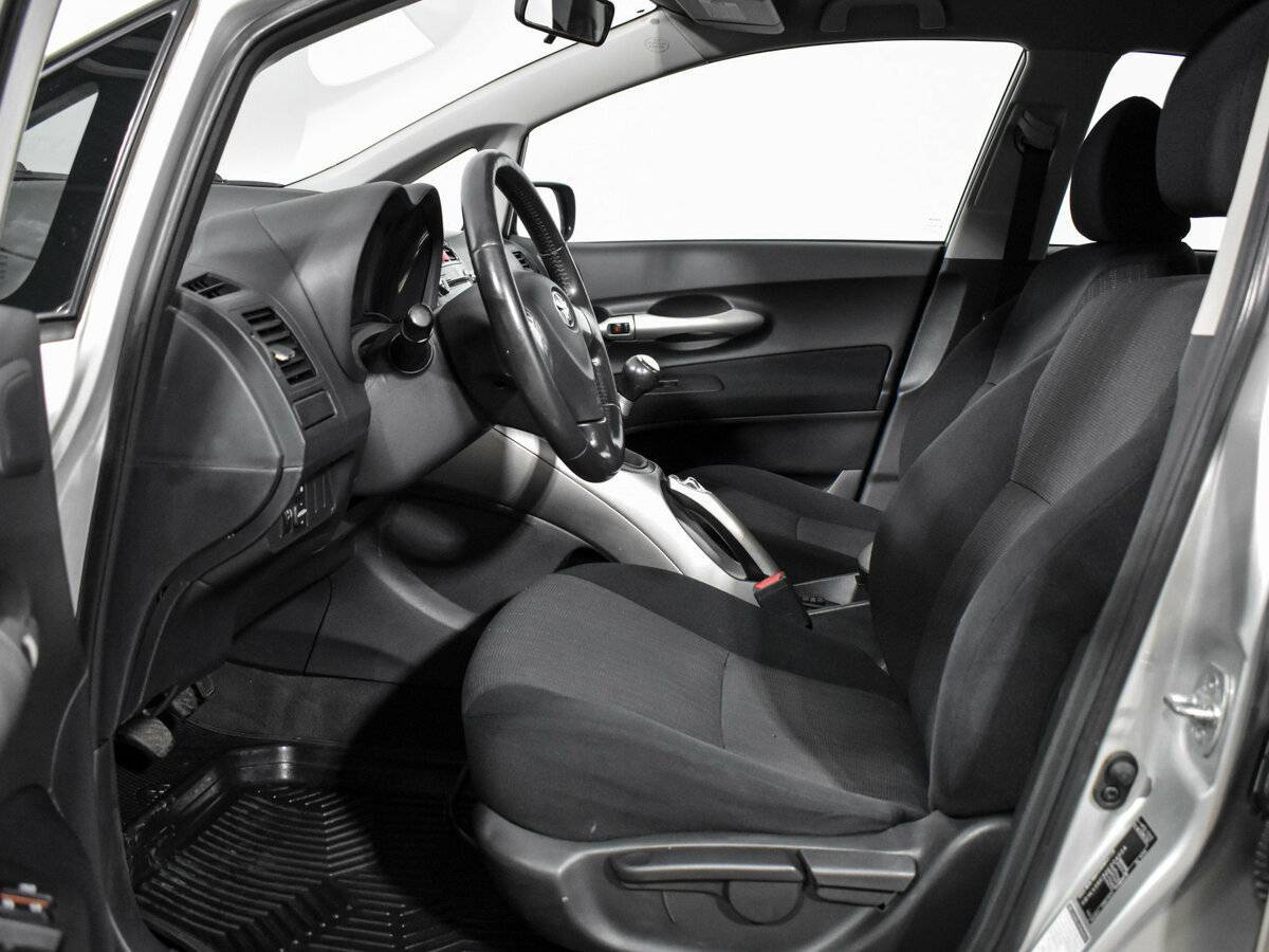 Toyota Auris 2008 года с пробегом. Фото: #9