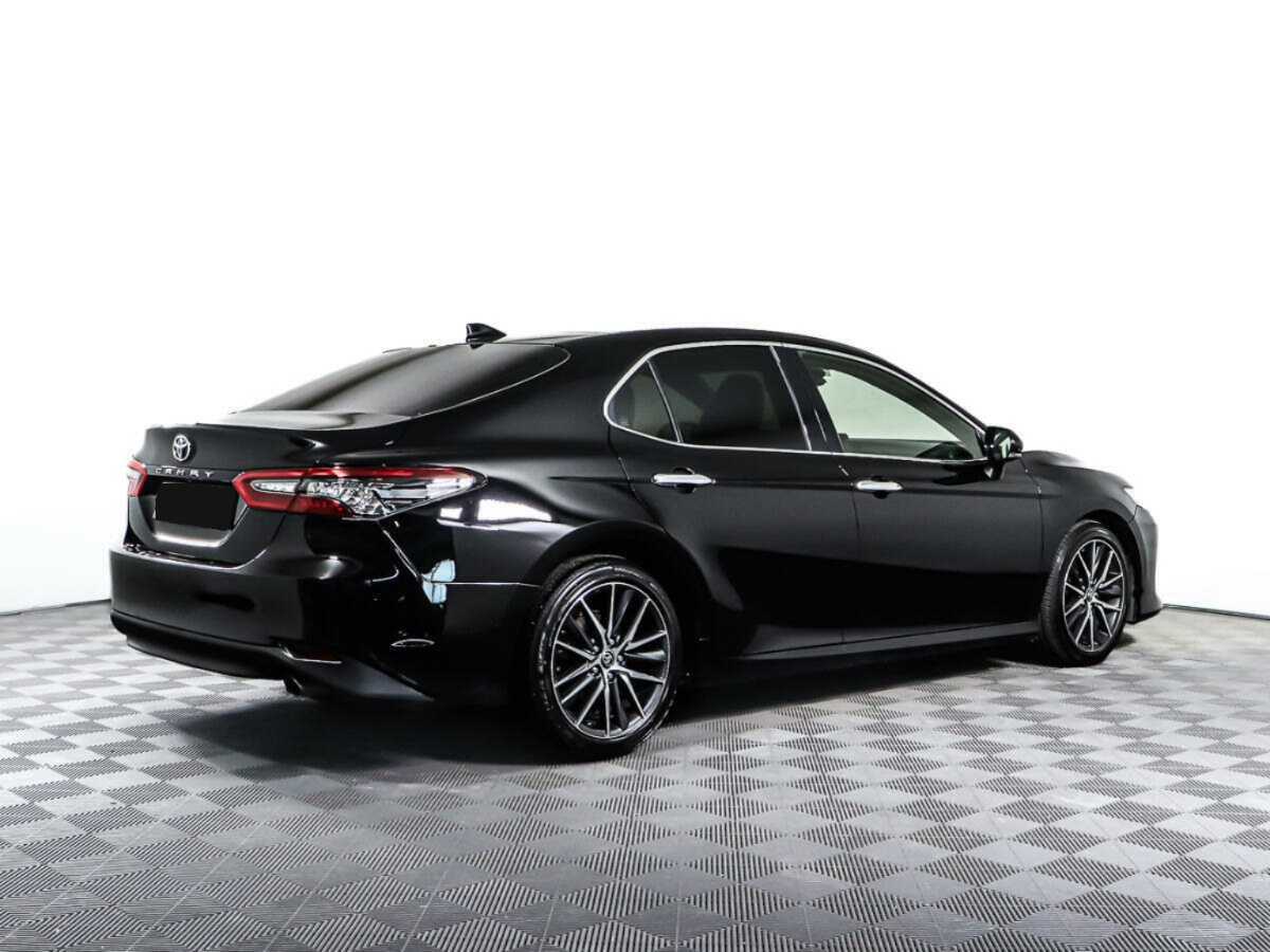 Toyota Camry 2022 года с пробегом. Фото: #3