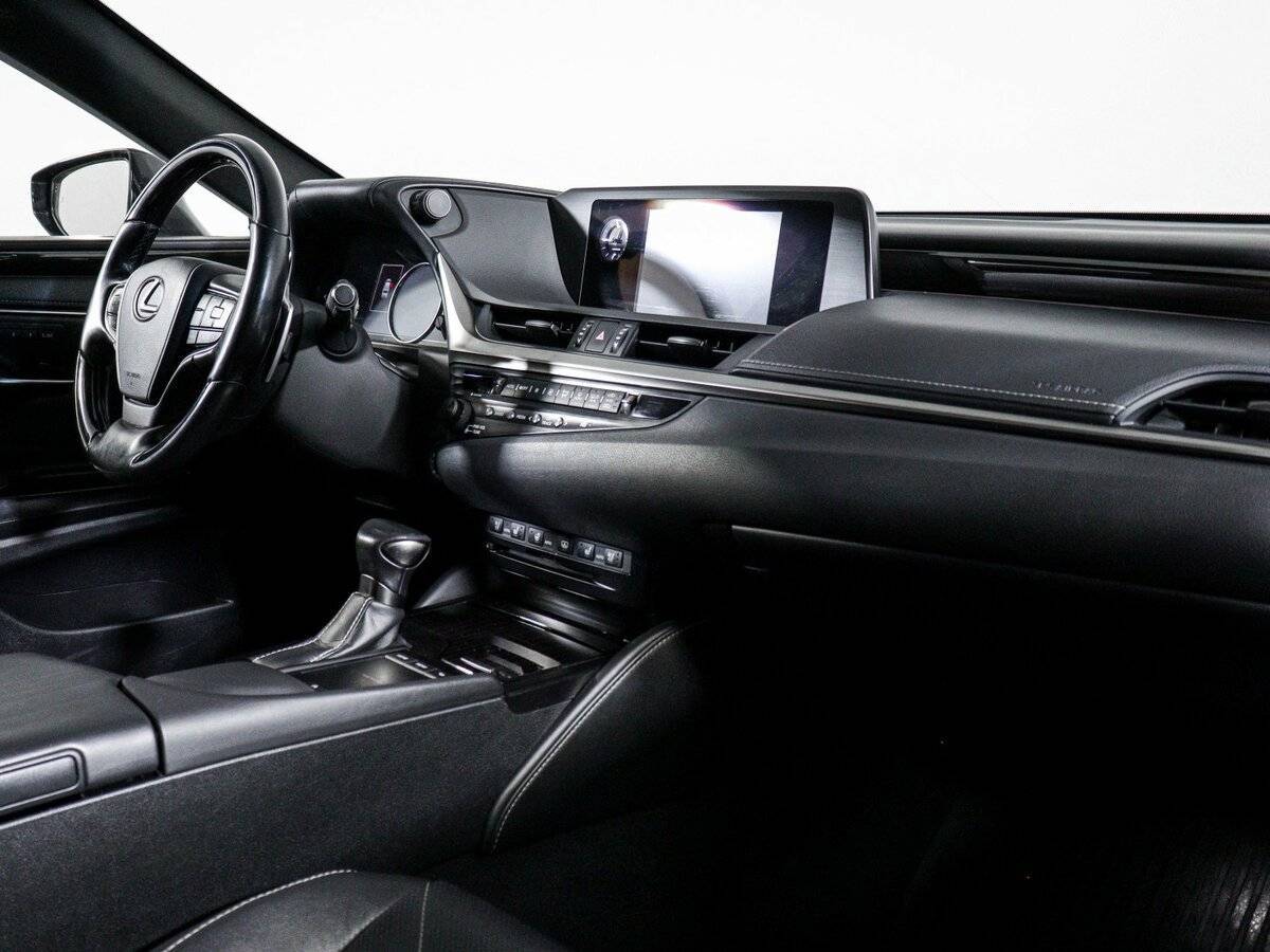 Lexus ES 2019 года с пробегом. Фото: #8