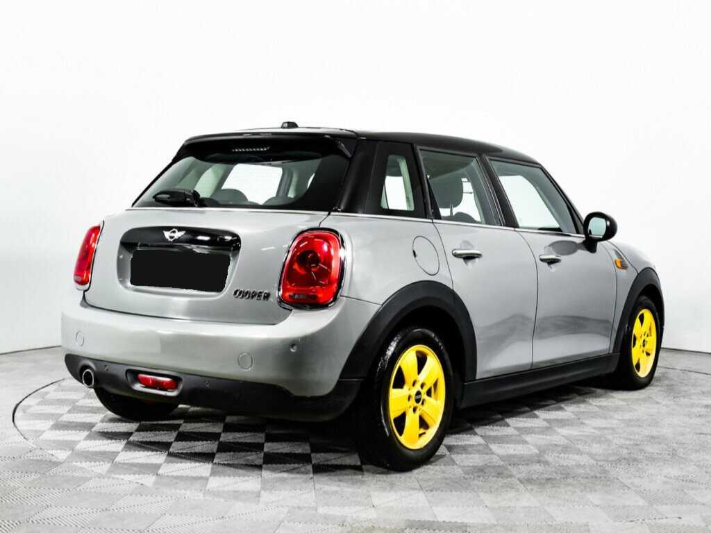 Mini Hatch 2018 года с пробегом. Фото: #4