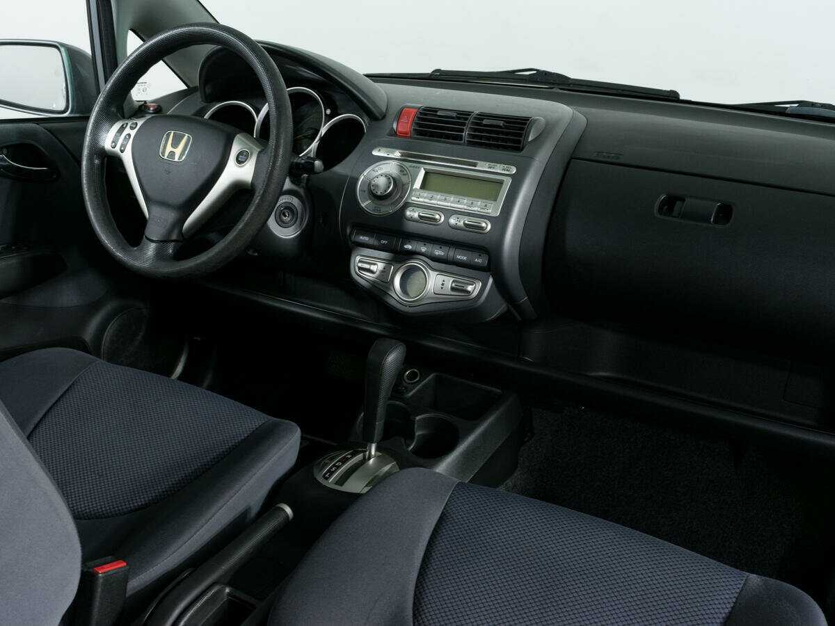 Honda Jazz 2008 года с пробегом. Фото: #9