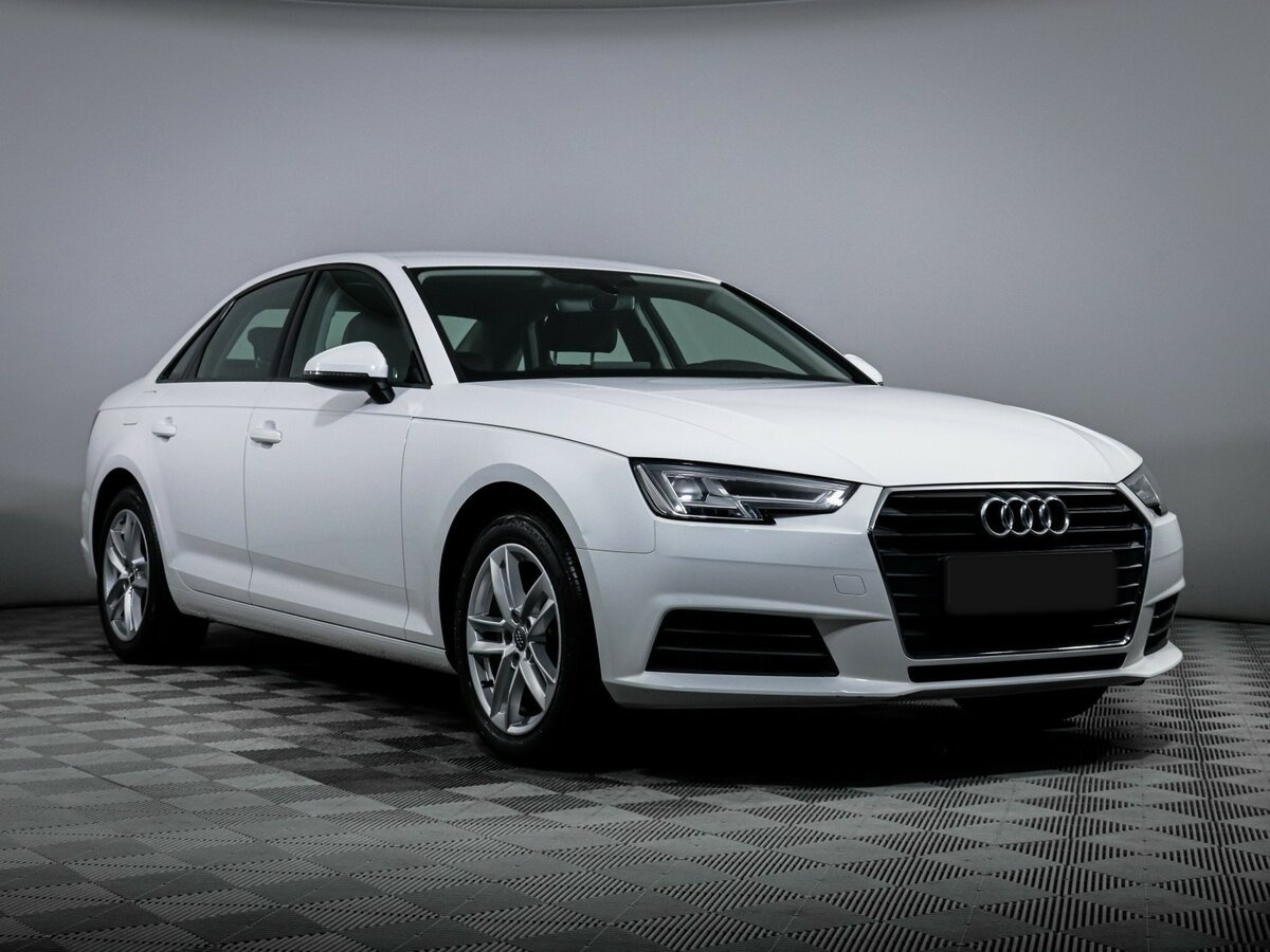 Audi A4 2019 года с пробегом. Фото: #2
