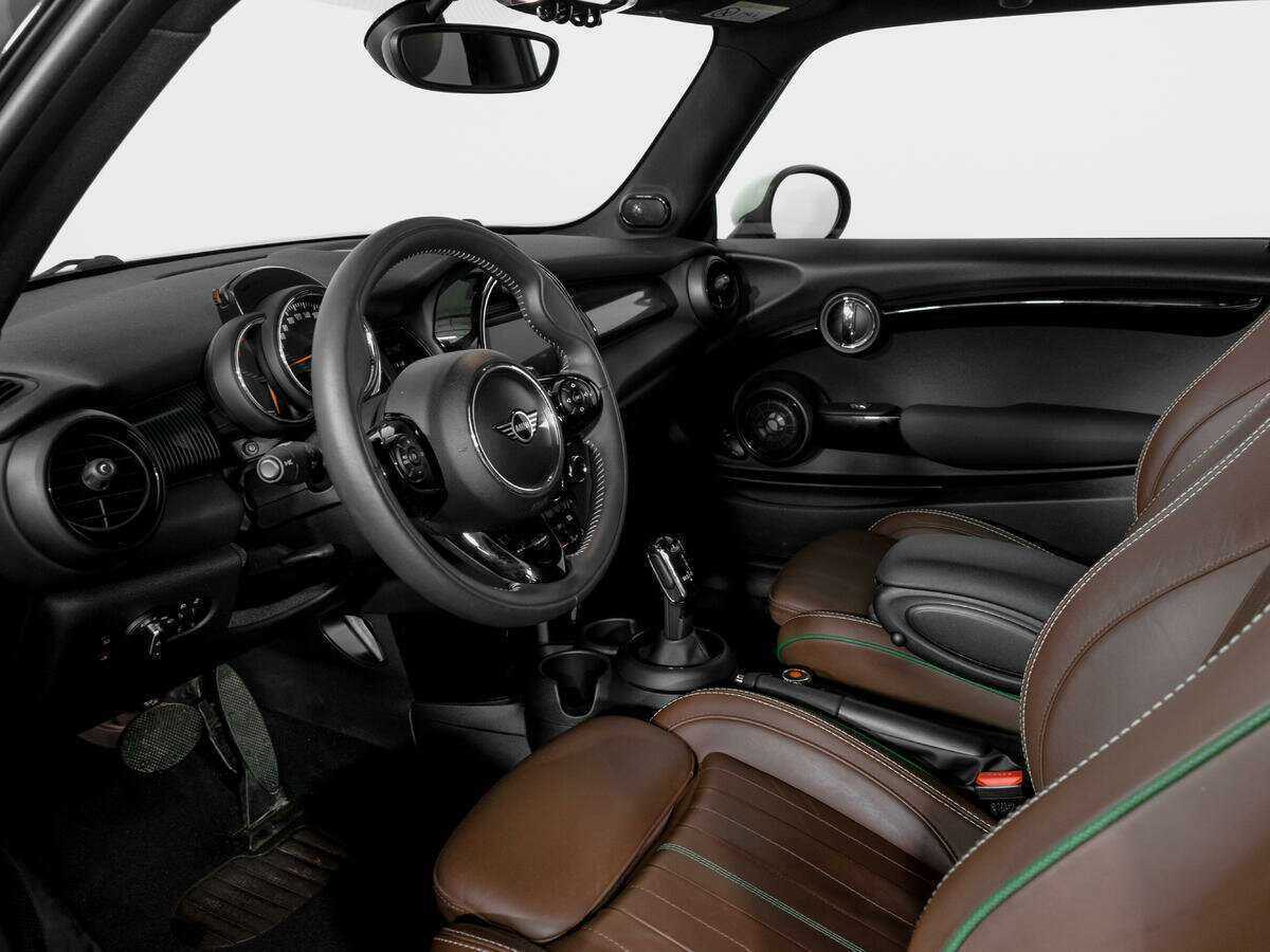 Mini Hatch 2019 года с пробегом. Фото: #16