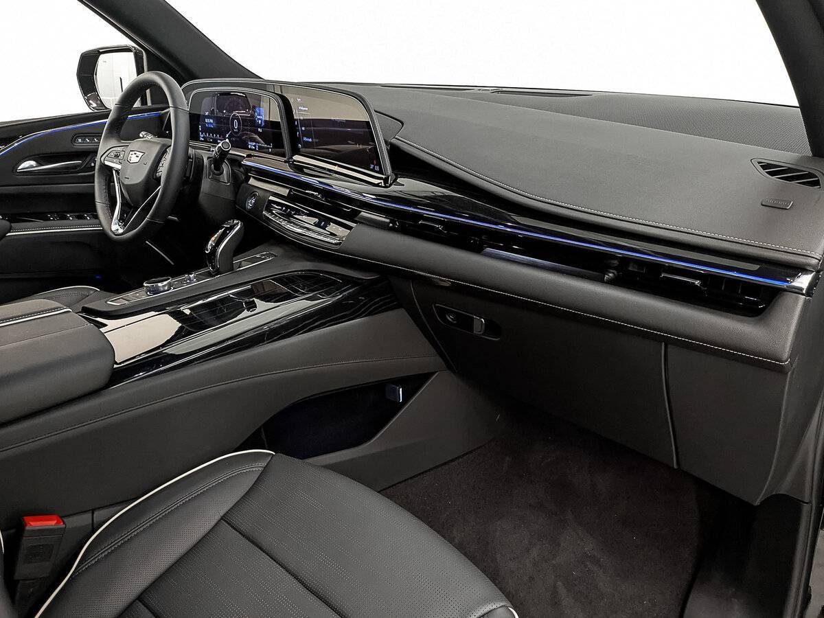 Cadillac Escalade 2023 года с пробегом. Фото: #8