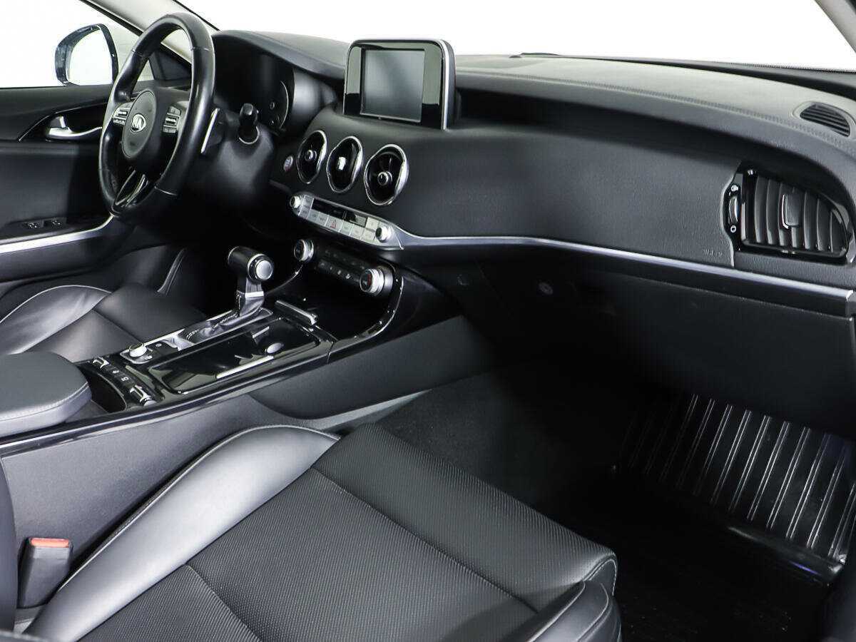 Kia Stinger 2018 года с пробегом. Фото: #8