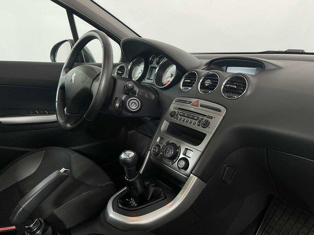 Peugeot 308 2009 года с пробегом. Фото: #8