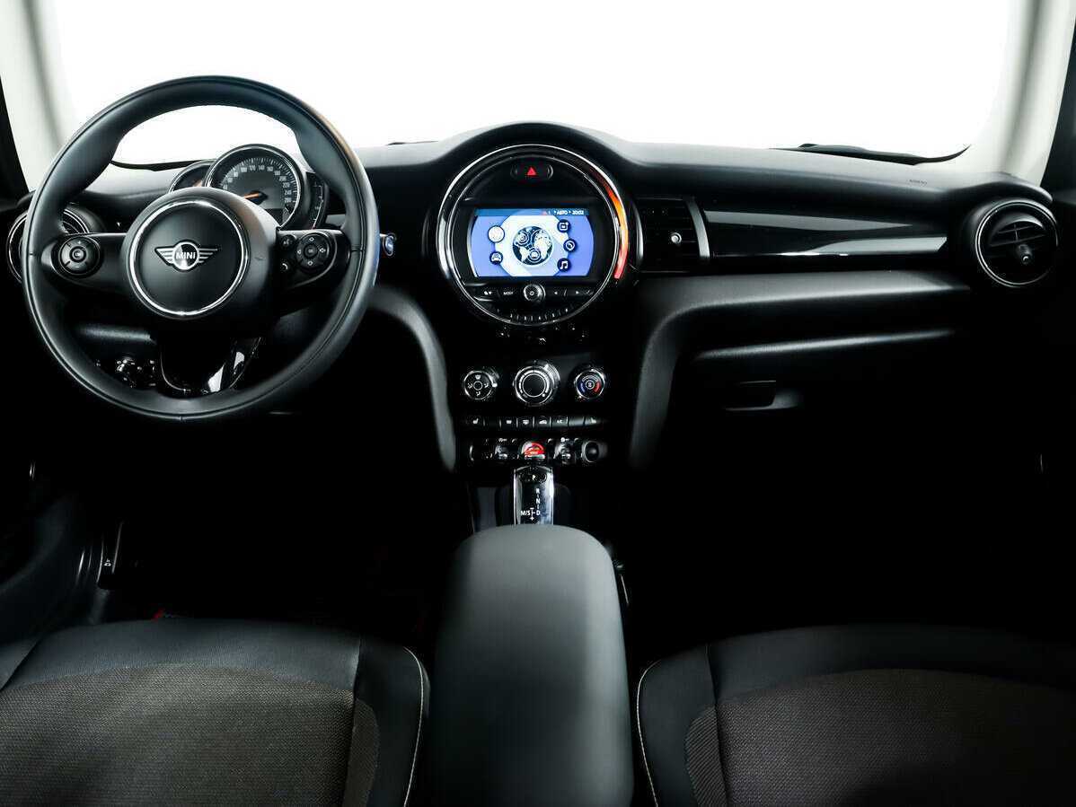 Mini Hatch 2019 года с пробегом. Фото: #10