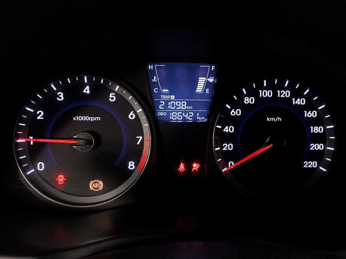 Hyundai Solaris 2011 года с пробегом. Фото: #10