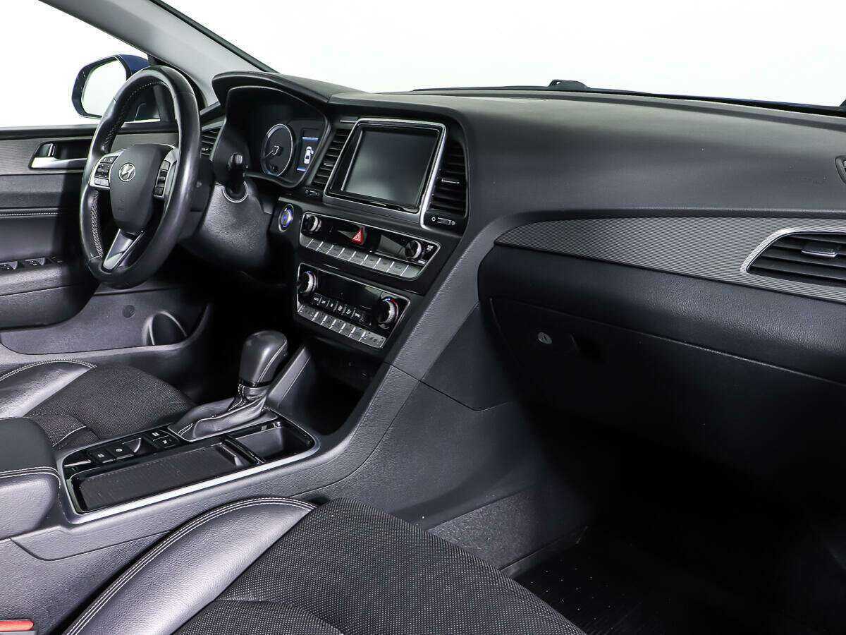 Hyundai Sonata 2018 года с пробегом. Фото: #8