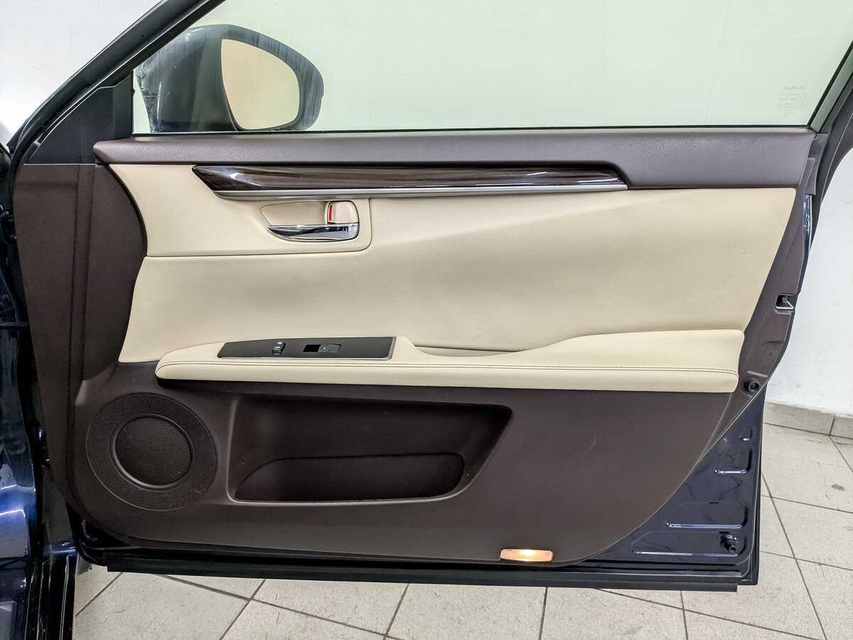 Lexus ES 2015 года с пробегом. Фото: #25