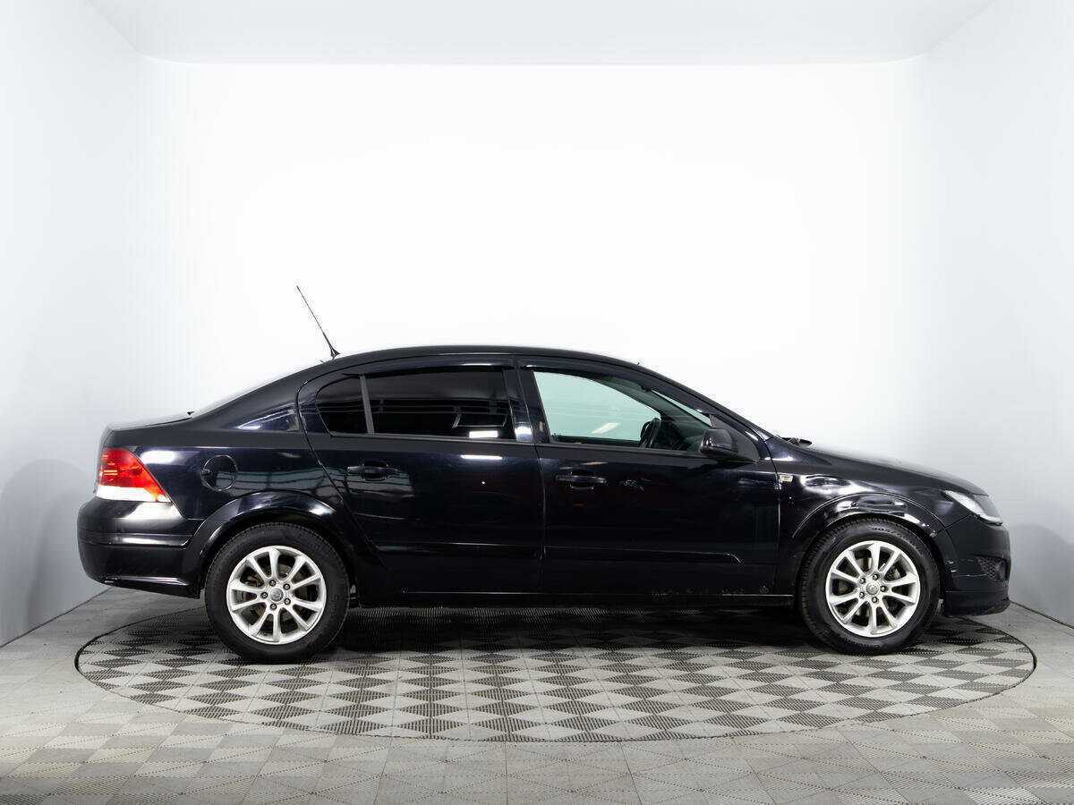 Opel Astra 2008 года с пробегом. Фото: #3