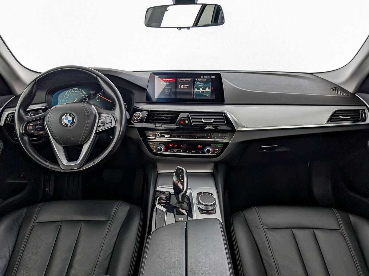 BMW 5 серии 2019 года с пробегом. Фото: #11