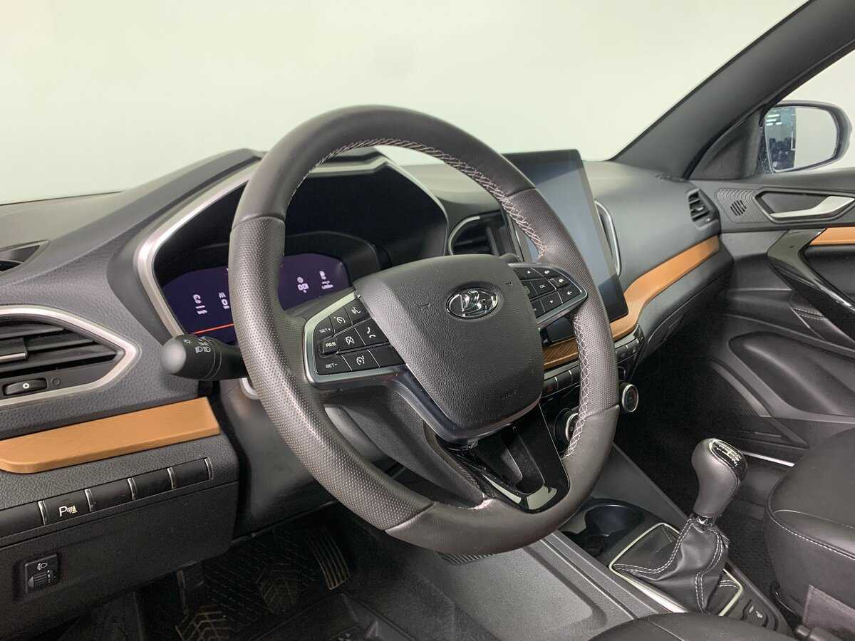 Lada (ВАЗ) Vesta 2023 года с пробегом. Фото: #11