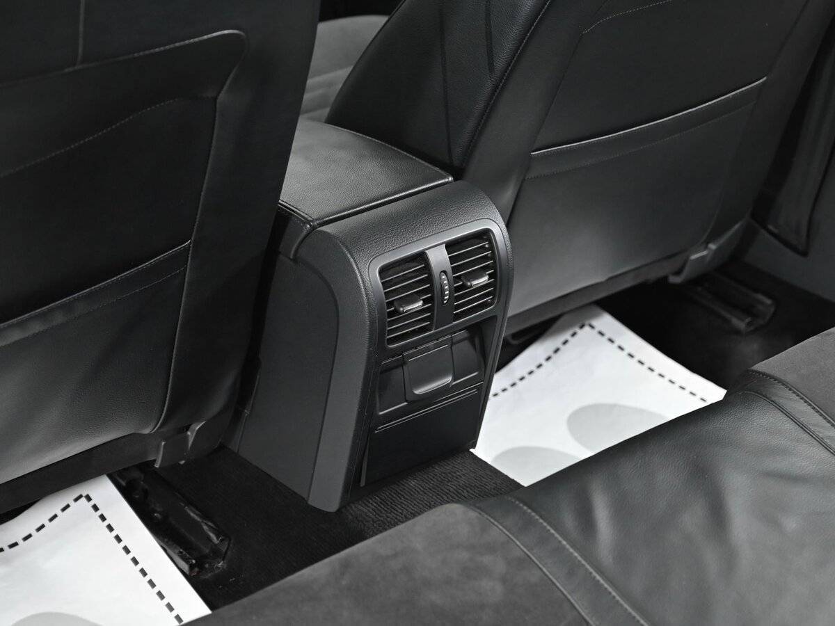 Volkswagen Passat 2012 года с пробегом. Фото: #14