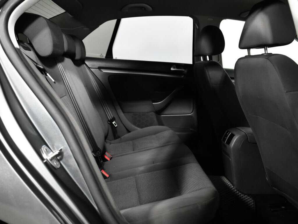 Volkswagen Jetta 2009 года с пробегом. Фото: #9