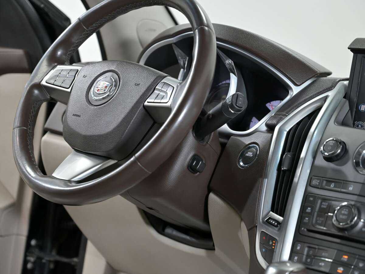 Cadillac SRX 2010 года с пробегом. Фото: #11