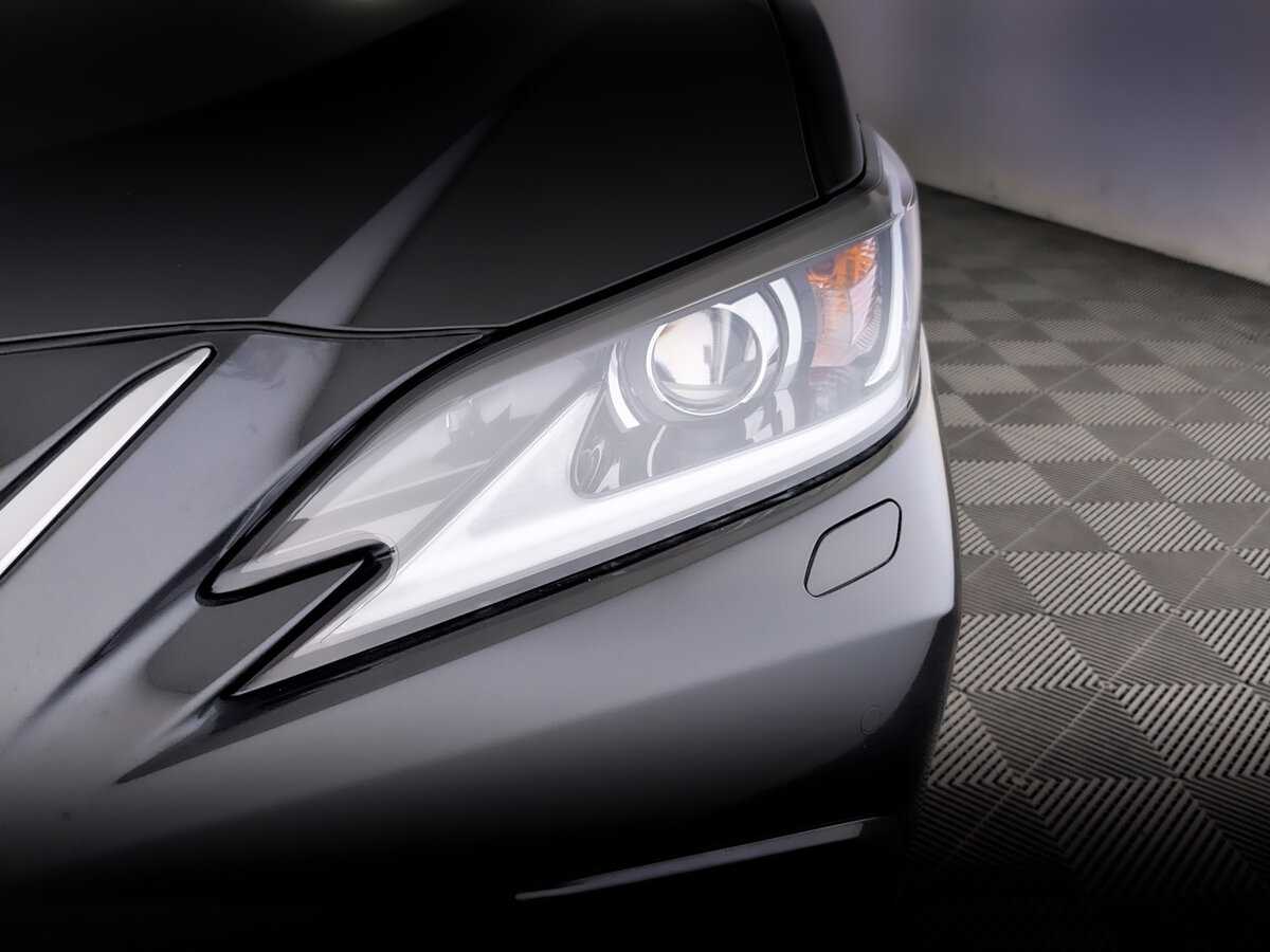 Lexus ES 2020 года с пробегом. Фото: #16