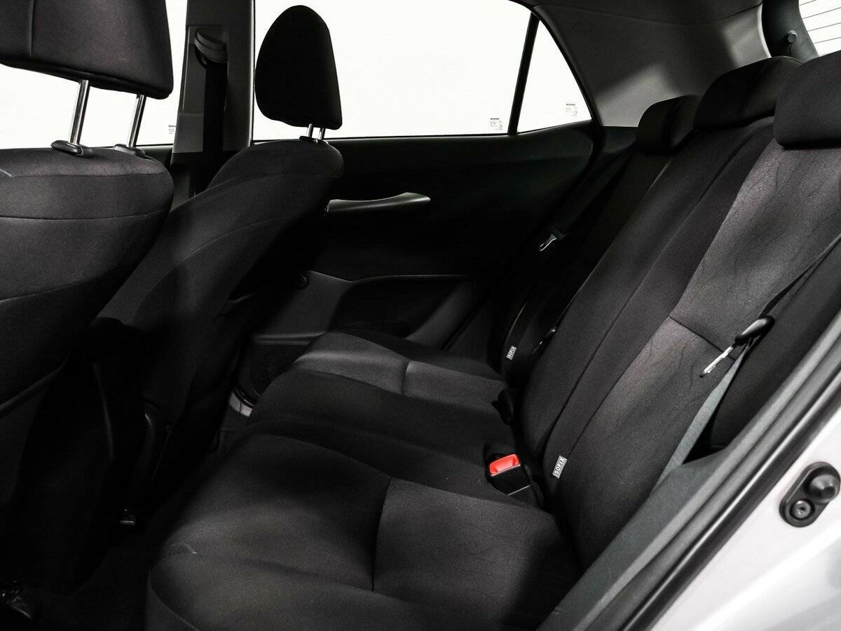 Toyota Auris 2011 года с пробегом. Фото: #12