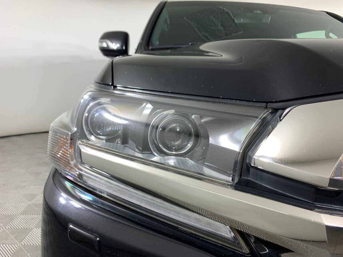 Toyota Land Cruiser 2016 года с пробегом. Фото: #9
