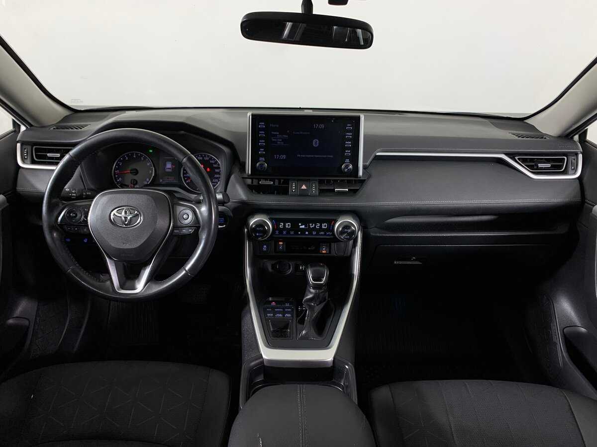 Toyota RAV4 2020 года с пробегом. Фото: #12