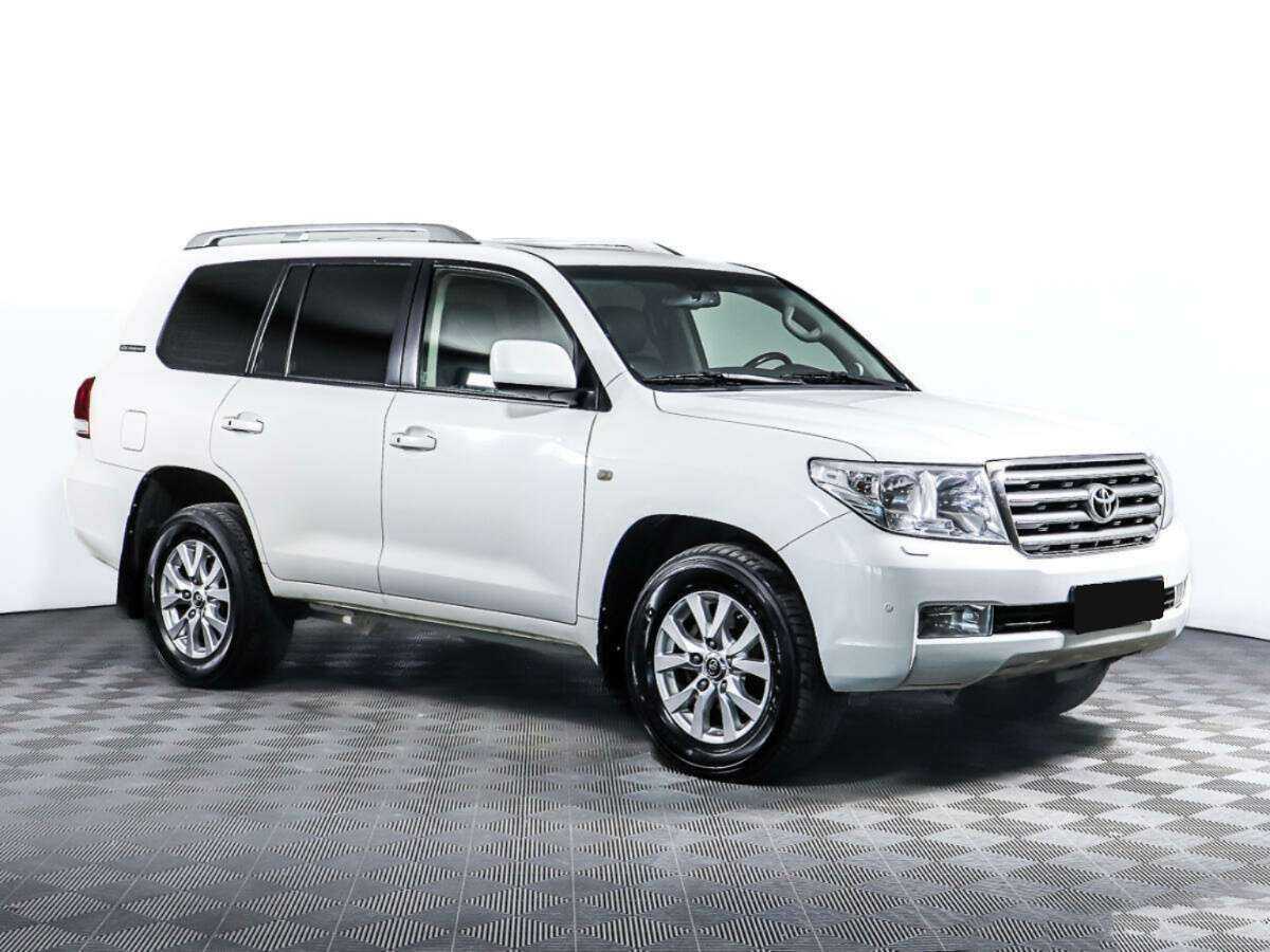Toyota Land Cruiser 2011 года с пробегом. Фото: #1