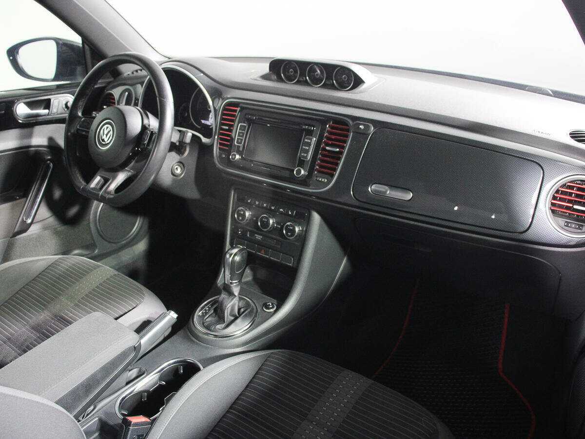 Volkswagen Beetle 2014 года с пробегом. Фото: #6