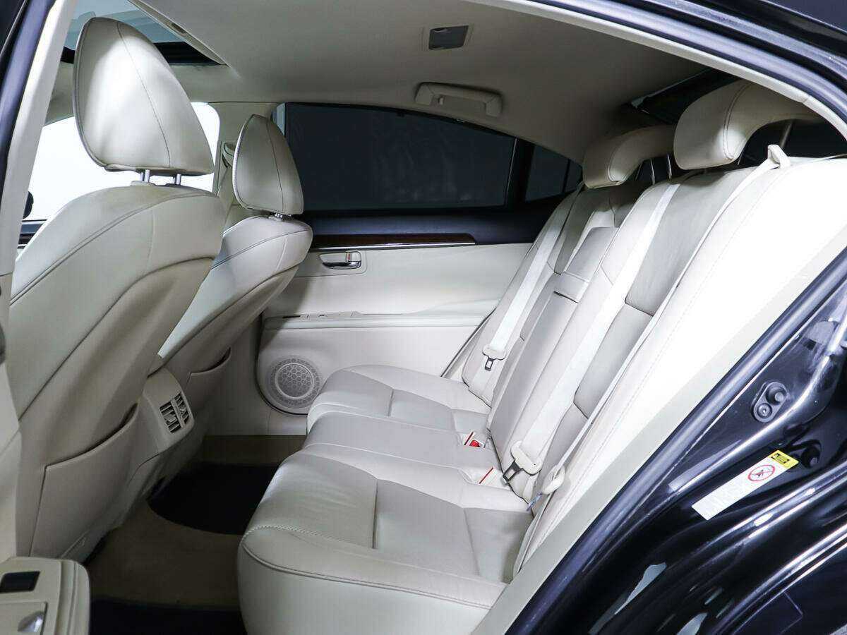 Lexus ES 2013 года с пробегом. Фото: #9