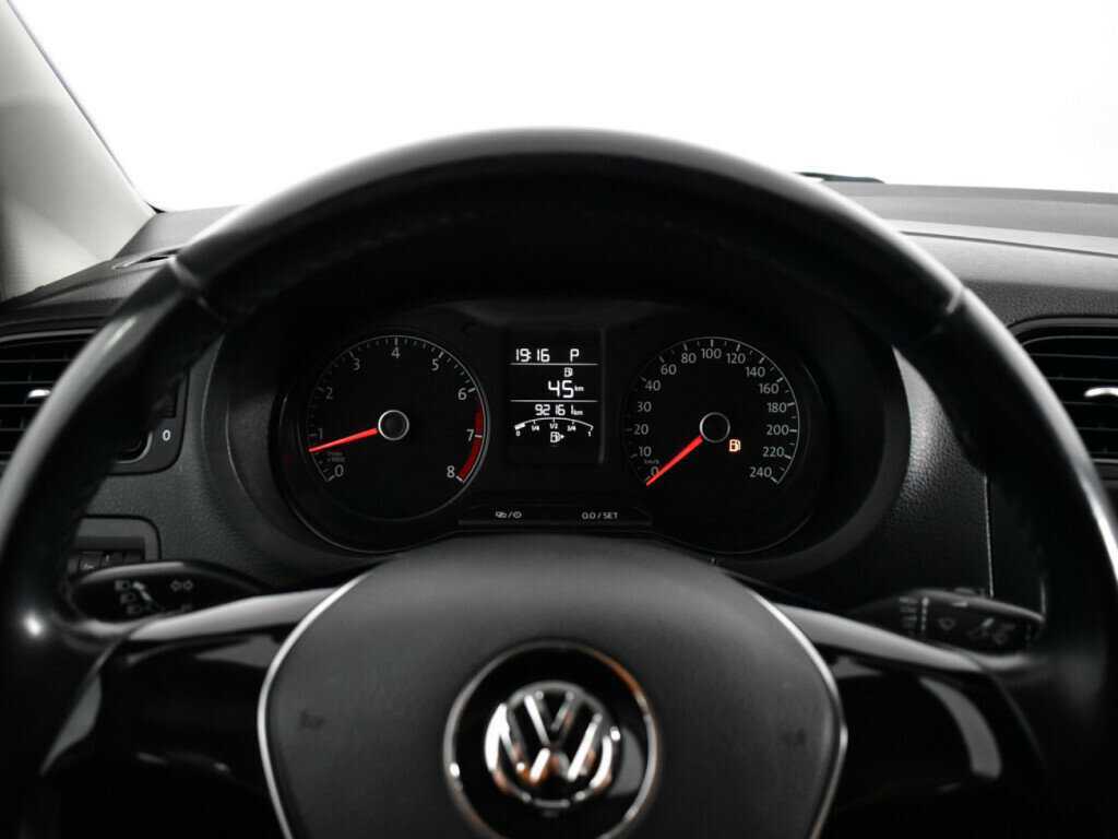 Volkswagen Polo 2015 года с пробегом. Фото: #10