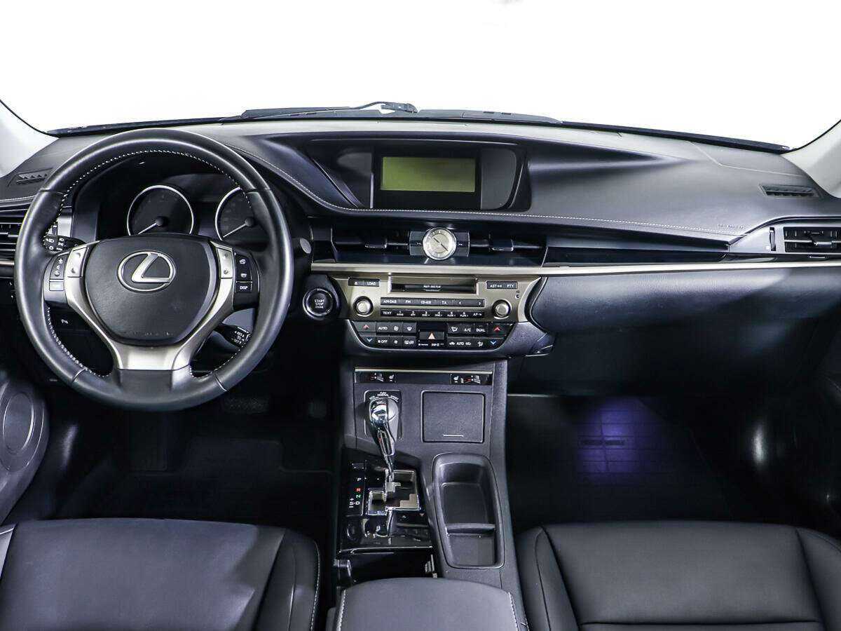 Lexus ES 2014 года с пробегом. Фото: #9