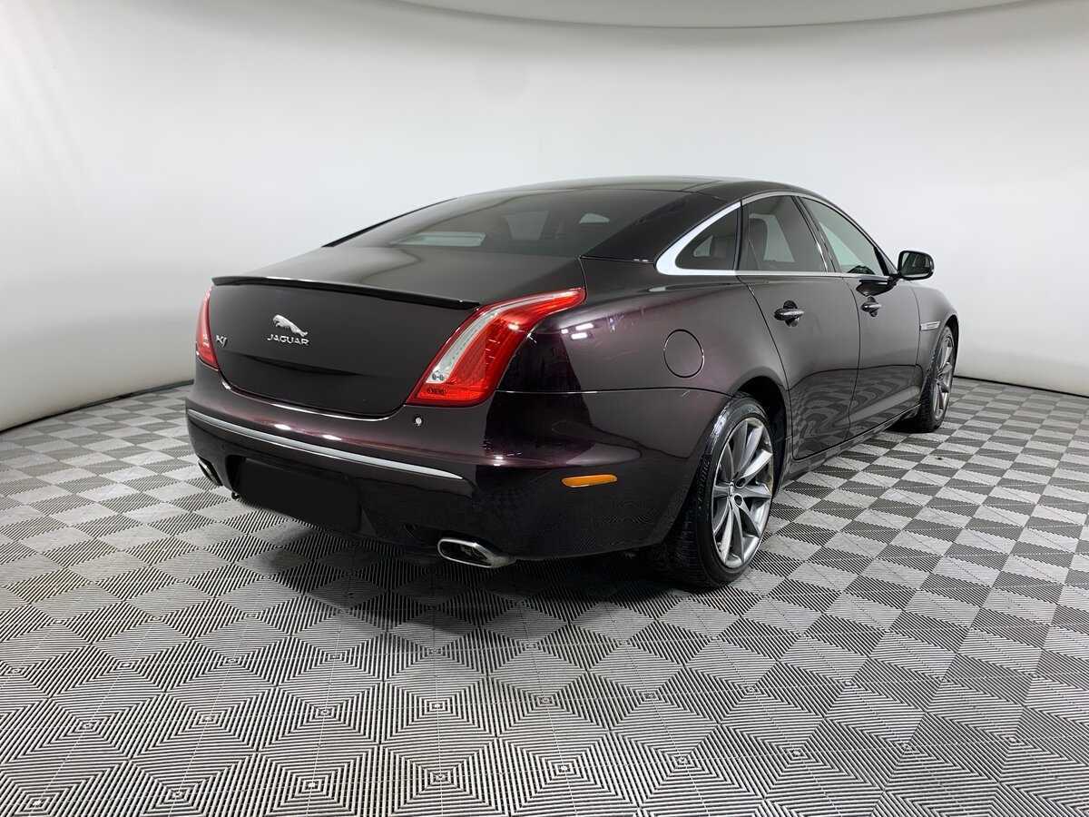 Jaguar XJ 2012 года с пробегом. Фото: #4