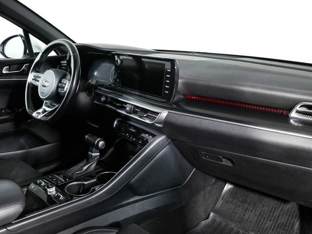 Kia K5 2021 года с пробегом. Фото: #8