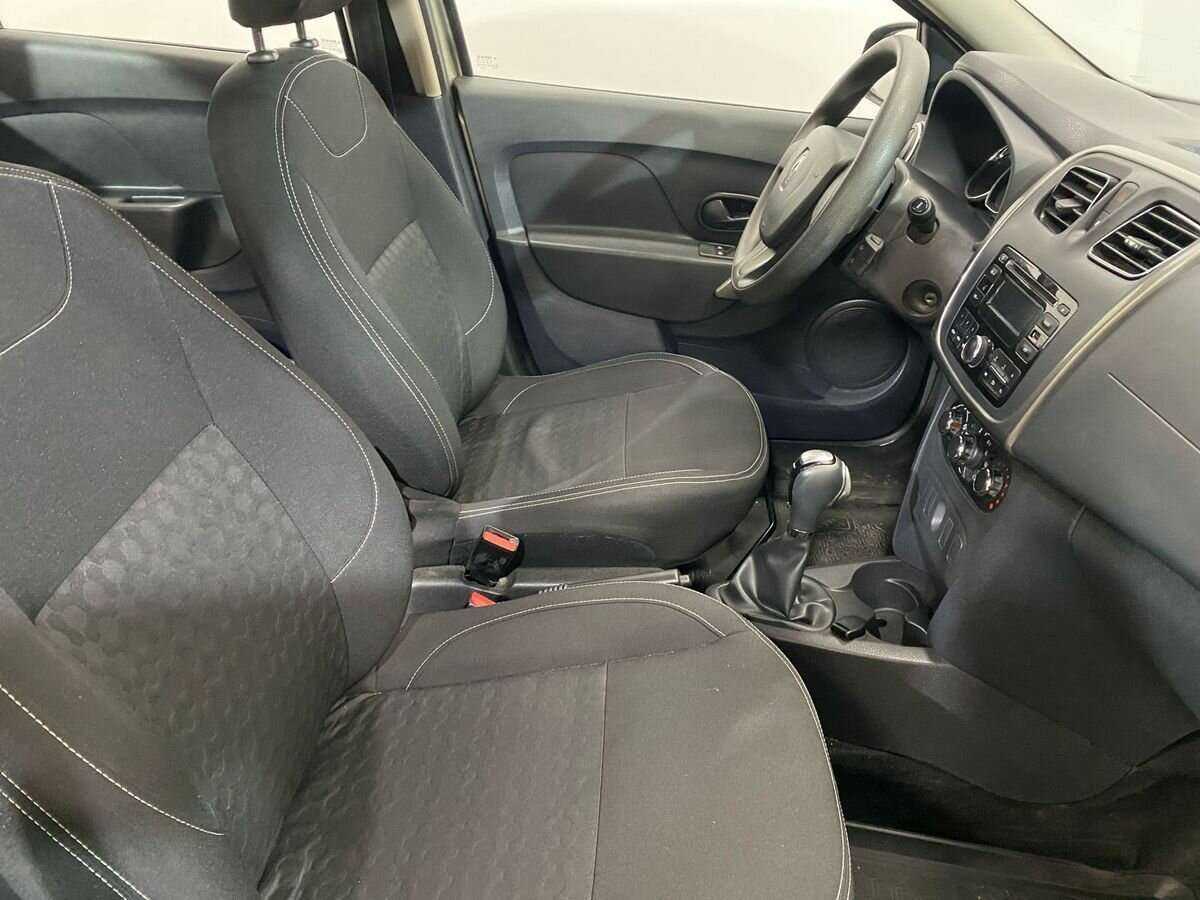 Renault Logan 2016 года с пробегом. Фото: #9