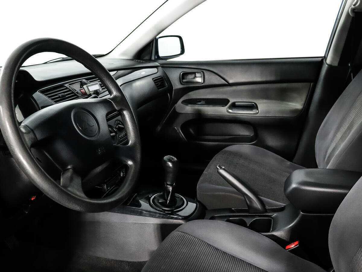 Mitsubishi Lancer 2004 года с пробегом. Фото: #8