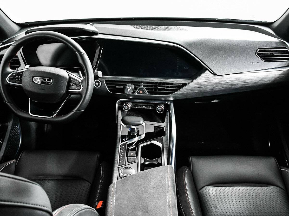 Geely Tugella 2023 года с пробегом. Фото: #10