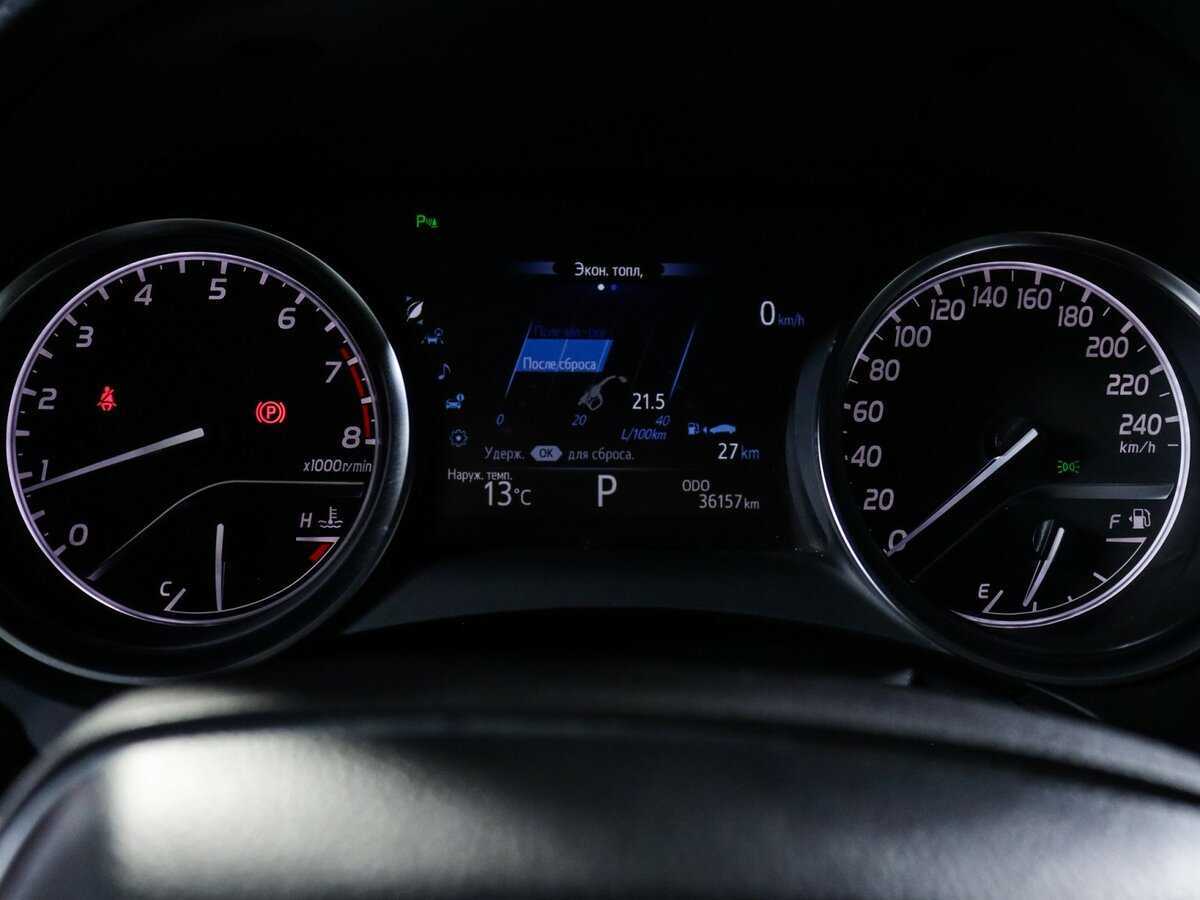 Toyota Camry 2018 года с пробегом. Фото: #7