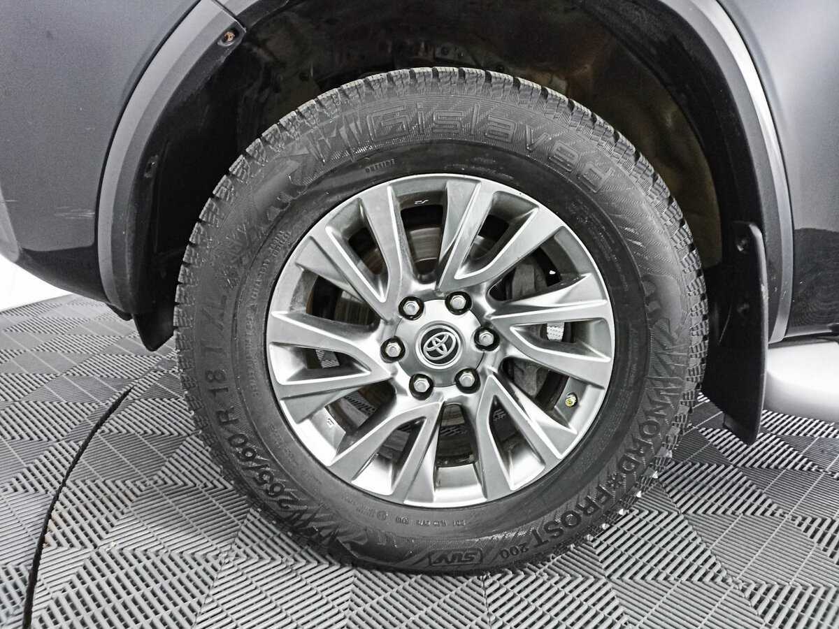 Toyota Fortuner 2020 года с пробегом. Фото: #13