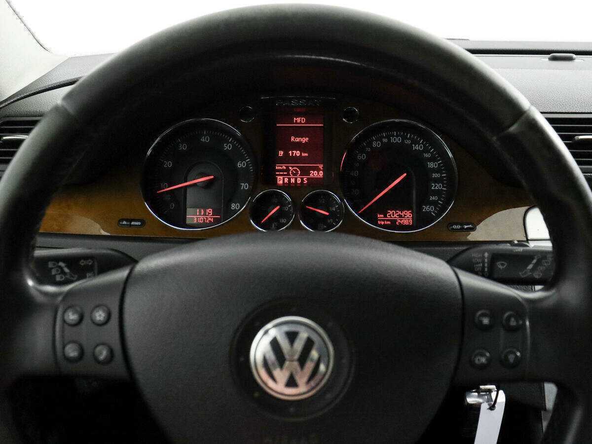 Volkswagen Passat 2008 года с пробегом. Фото: #14