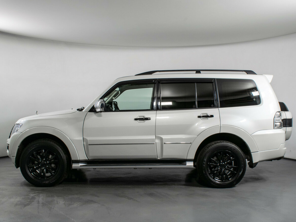 Mitsubishi Pajero 2020 года с пробегом. Фото: #7