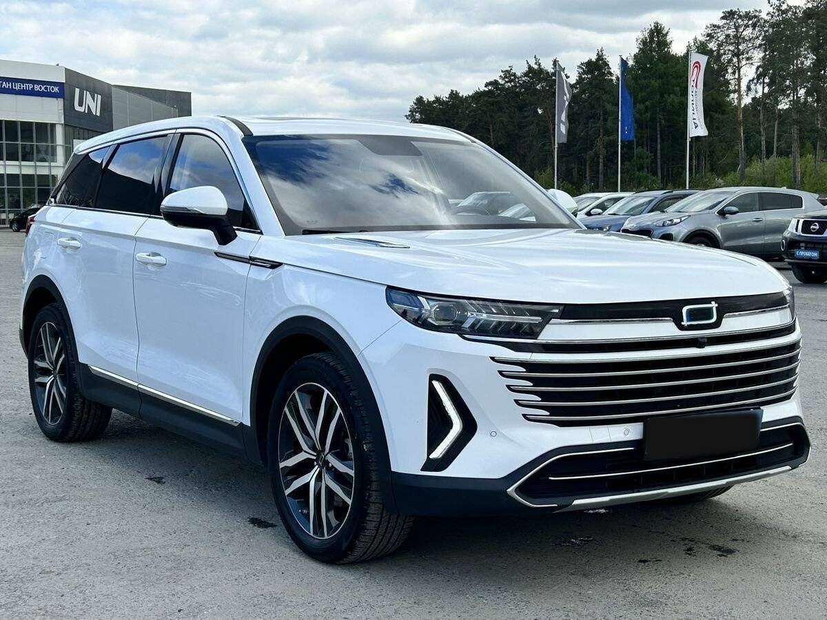 FAW Bestune T99 2022 года с пробегом. Фото: #2