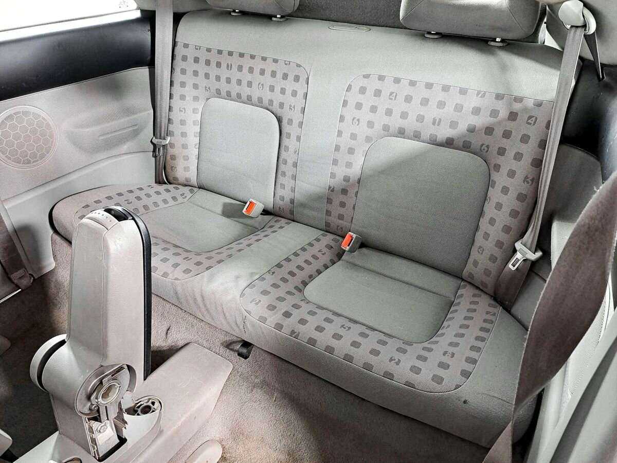 Volkswagen Beetle 1998 года с пробегом. Фото: #9