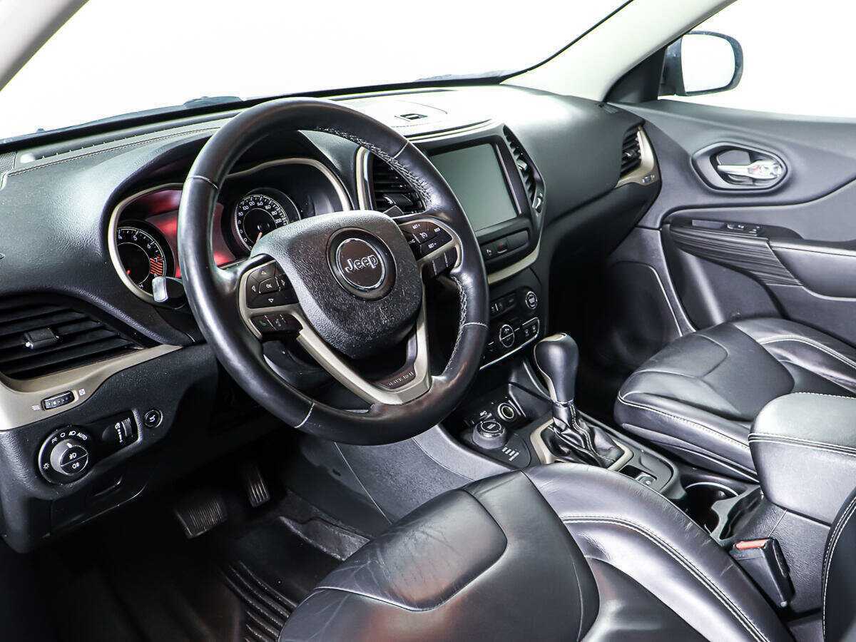Jeep Cherokee 2014 года с пробегом. Фото: #14