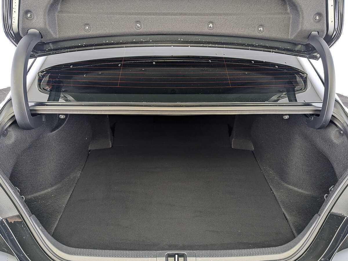 Toyota Camry 2023 года с пробегом. Фото: #9