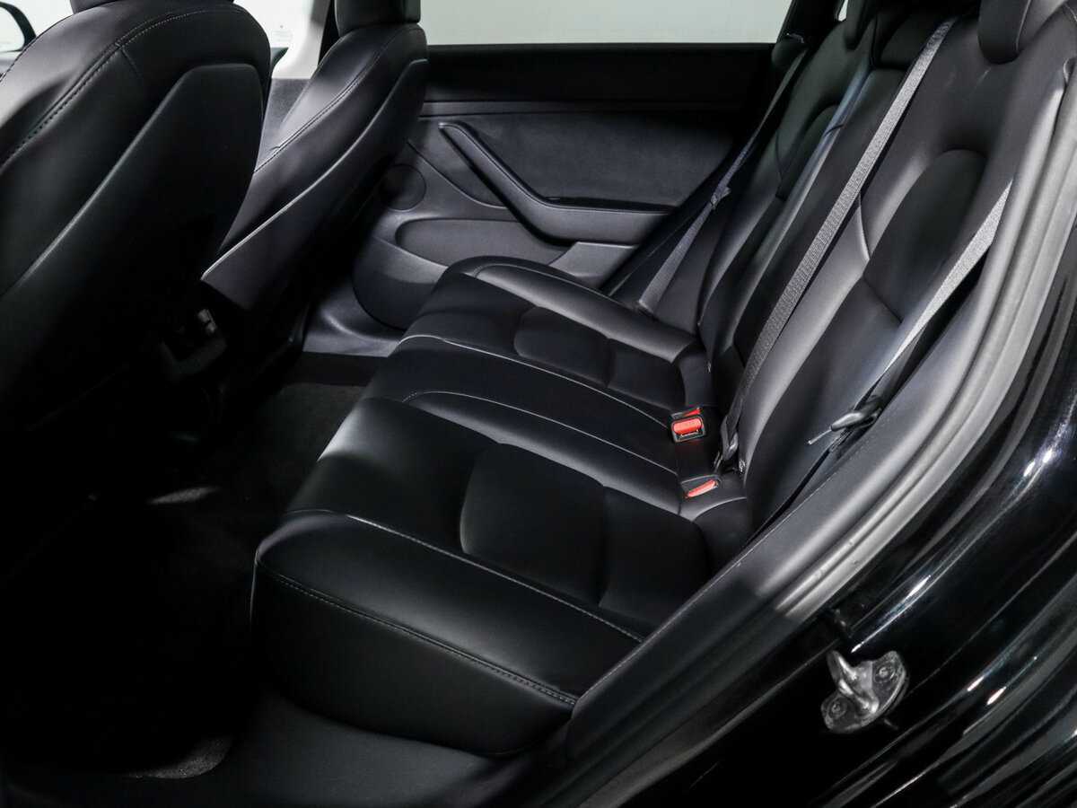 Tesla Model 3 2022 года с пробегом. Фото: #6