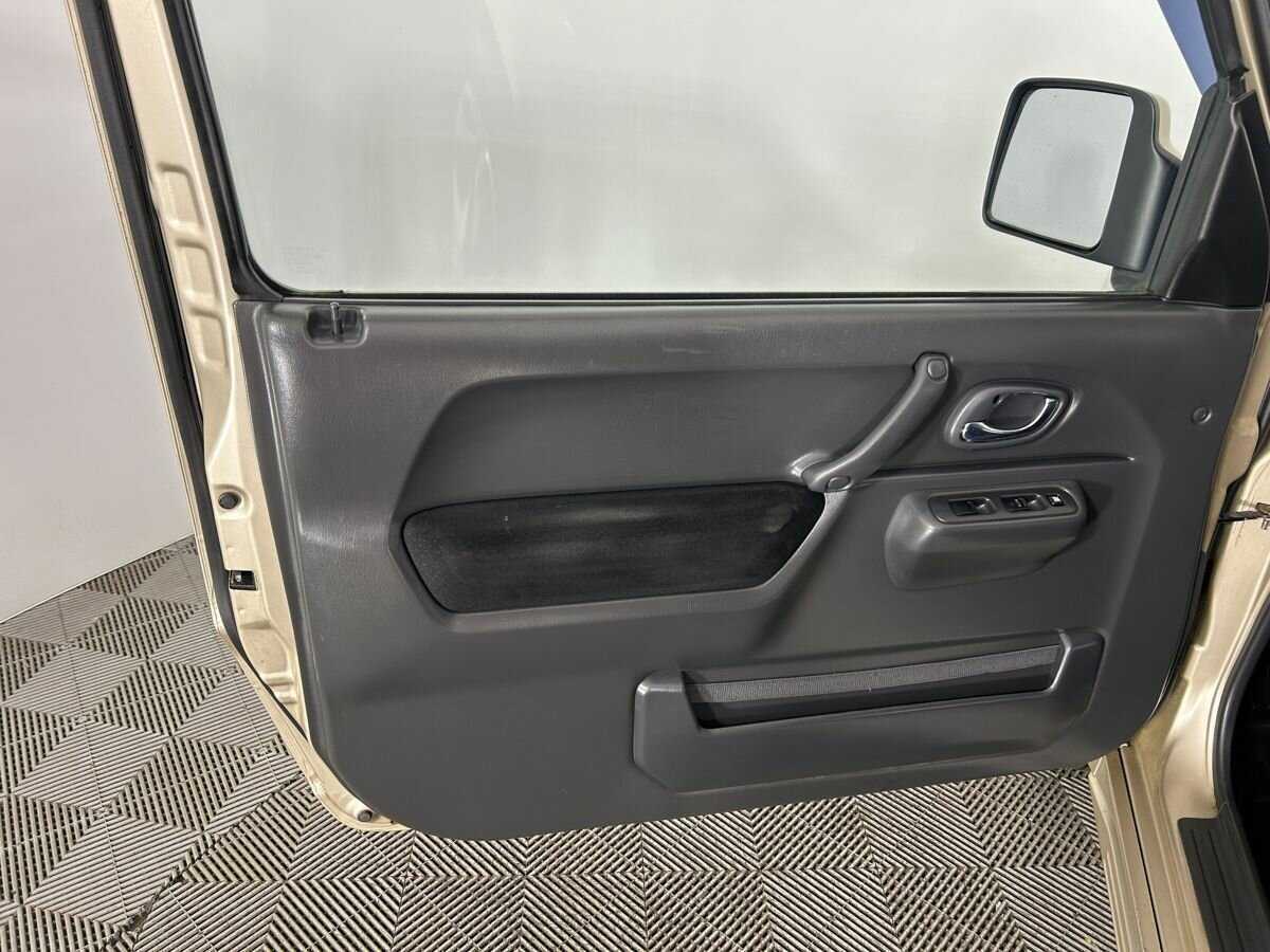Suzuki Jimny 2008 года с пробегом. Фото: #7