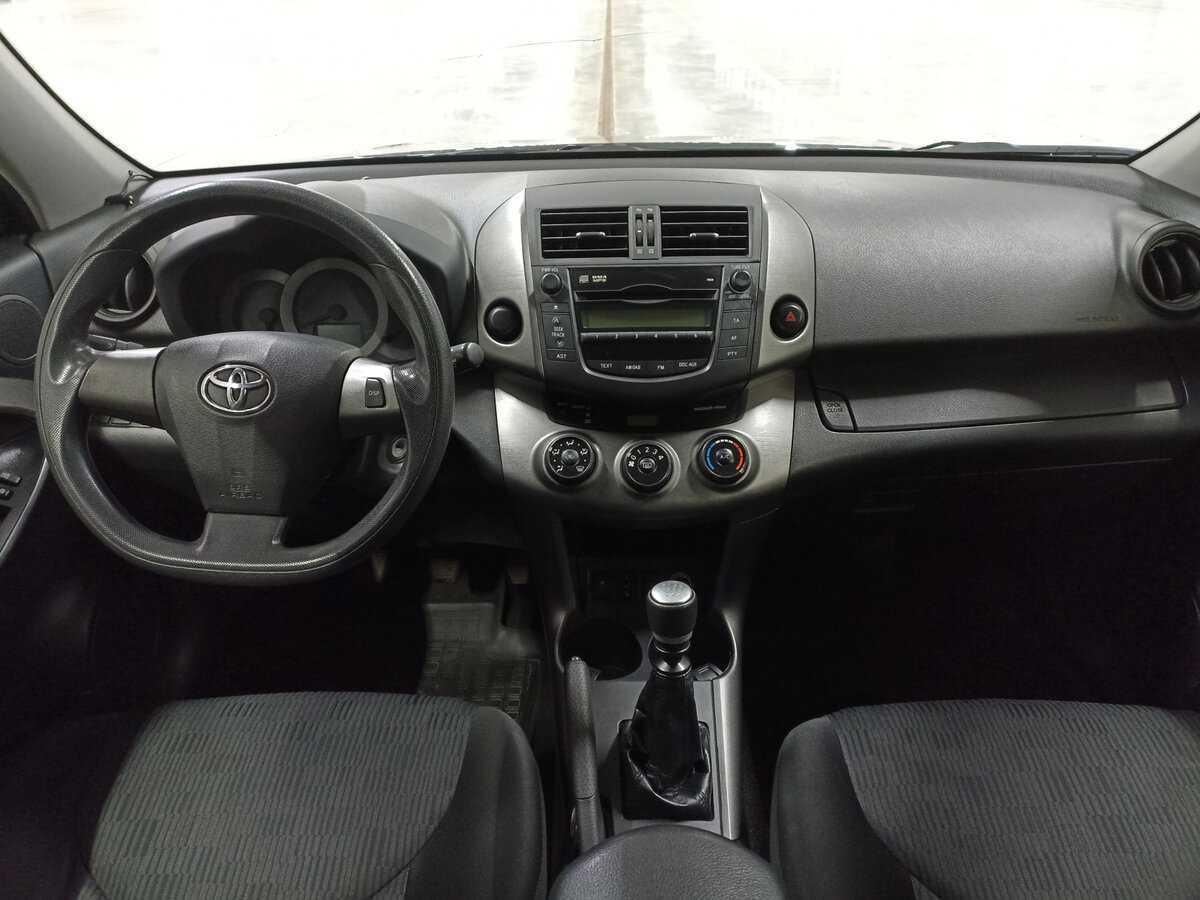 Toyota RAV4 2012 года с пробегом. Фото: #13