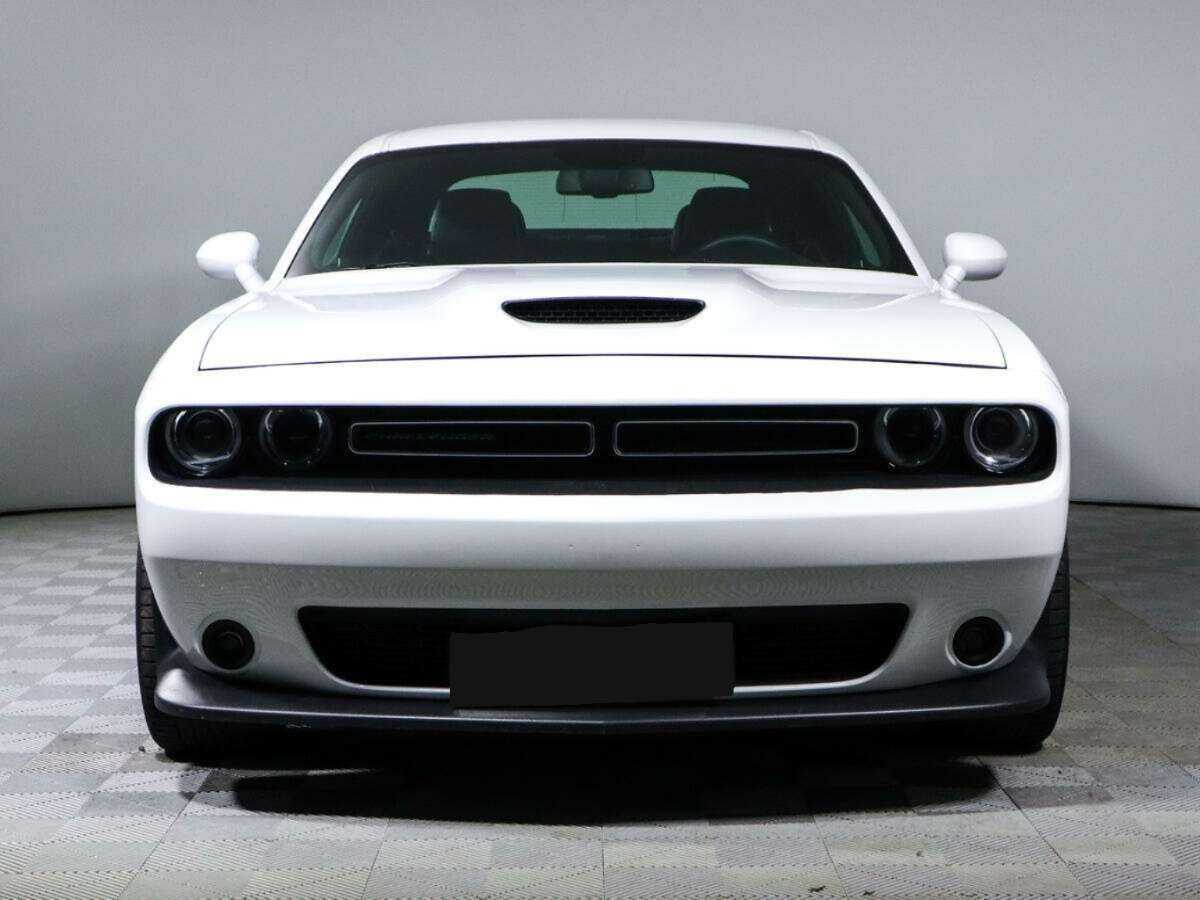 Dodge Challenger 2022 года с пробегом. Фото: #1