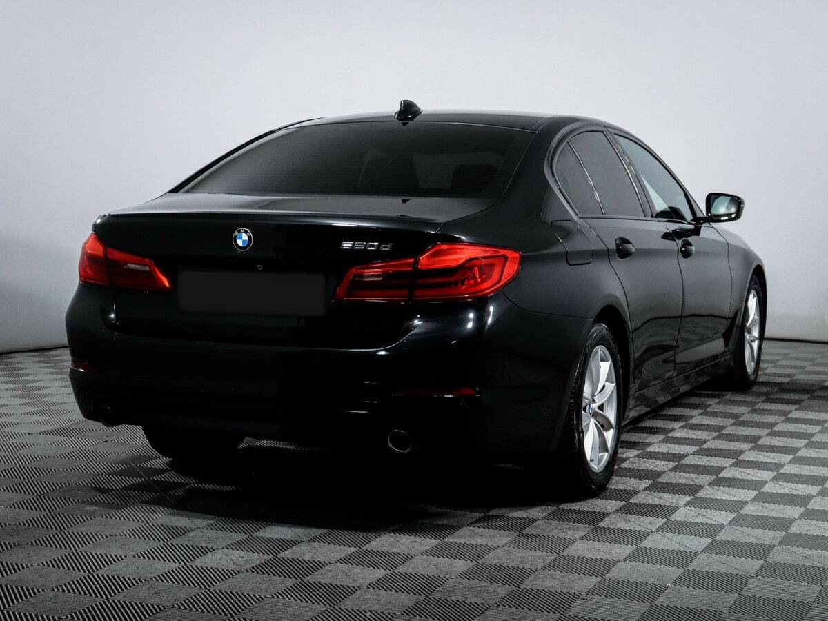 BMW 5 серии 2019 года с пробегом. Фото: #4