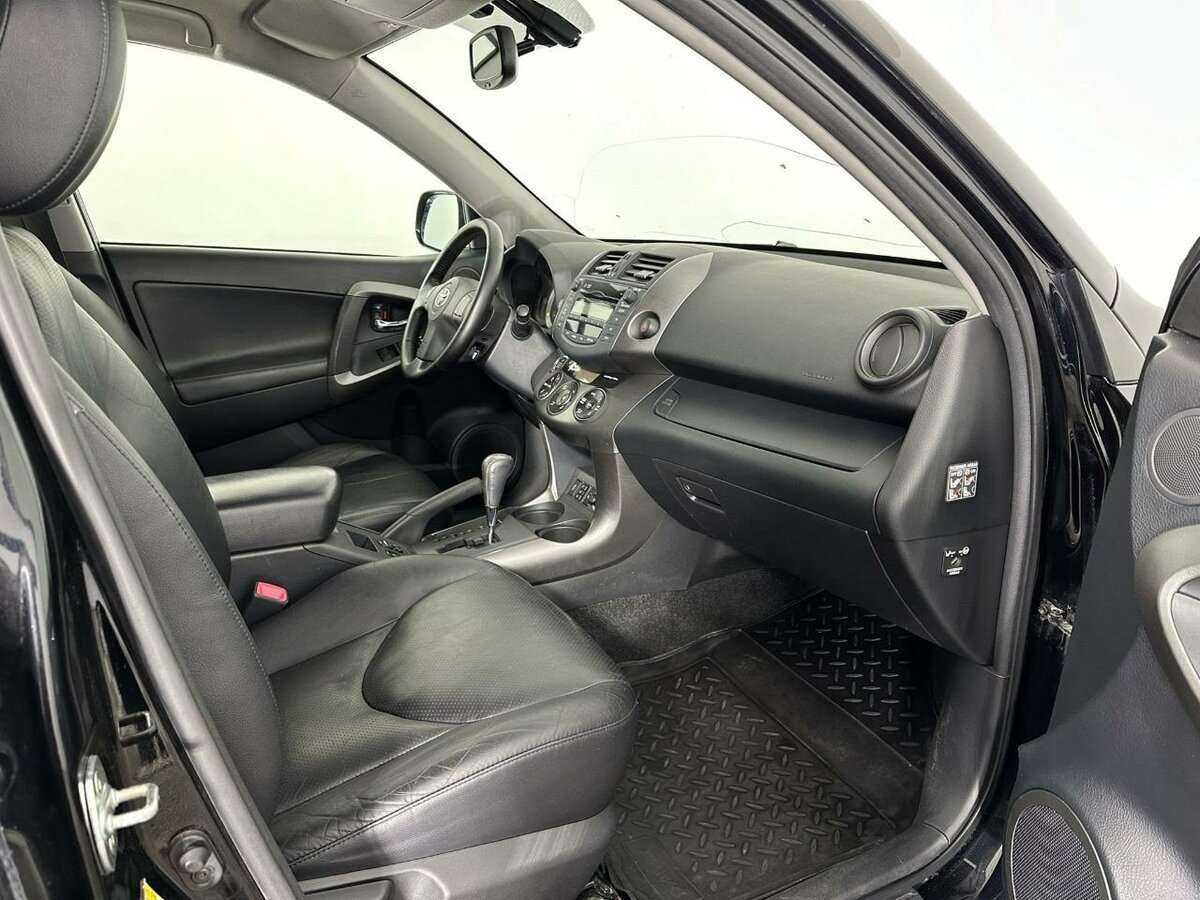 Toyota RAV4 2009 года с пробегом. Фото: #12